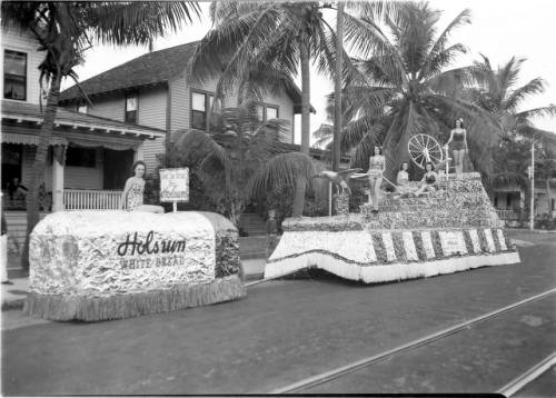 1941 Orange Bowl Parade Image Courtesy Miami Dade Public LIbraries Special Collections. Holsum Bakery A beloved South Miami Holiday tradition.